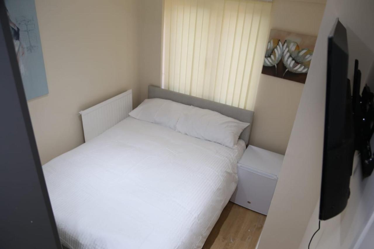 A A Guest Rooms Thamesmead Erith Exteriér fotografie